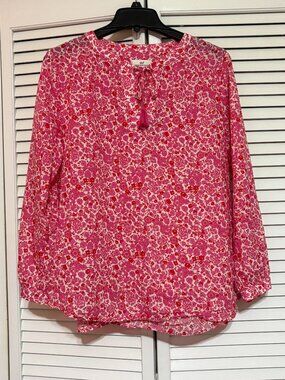 Vineyard Vines FAB! Pink & White Floral Long Sleeve V-Neck Blouse w/ Tassels